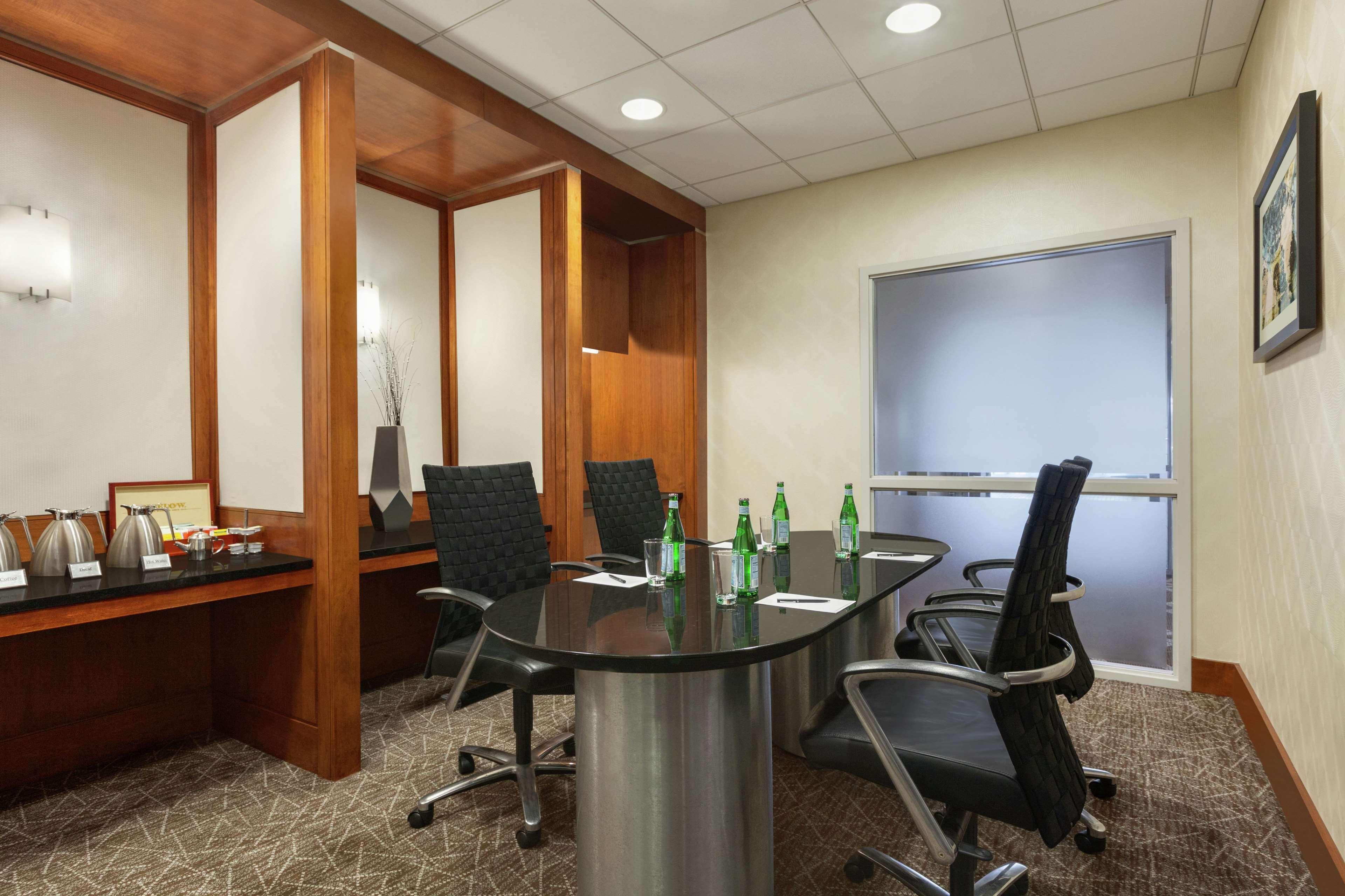 Hilton Baltimore BWI Airport Лінтікум Екстер'єр фото