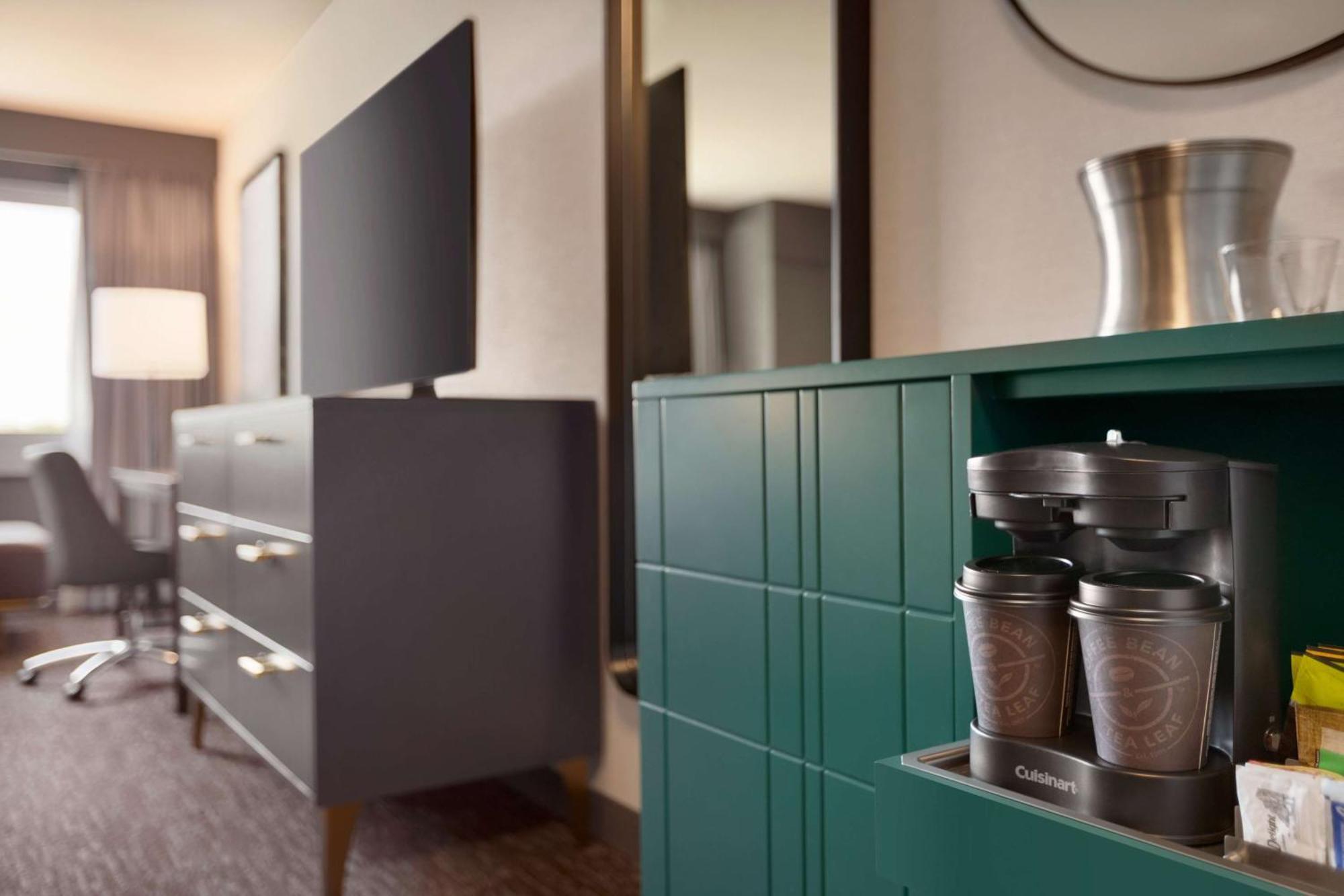 Hilton Baltimore BWI Airport Лінтікум Екстер'єр фото